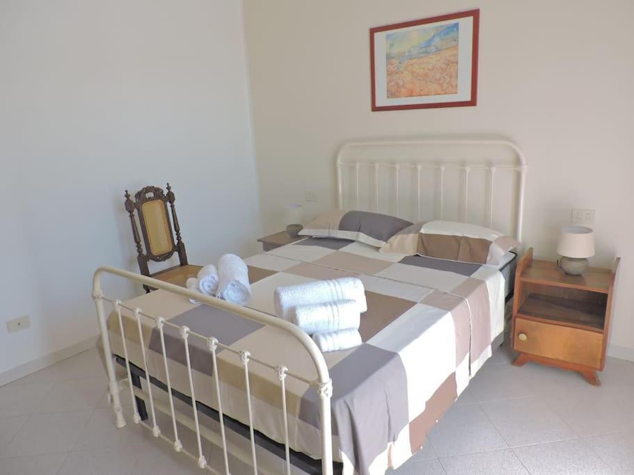 Casa Vacanze La Cicala Понтремоли Экстерьер фото